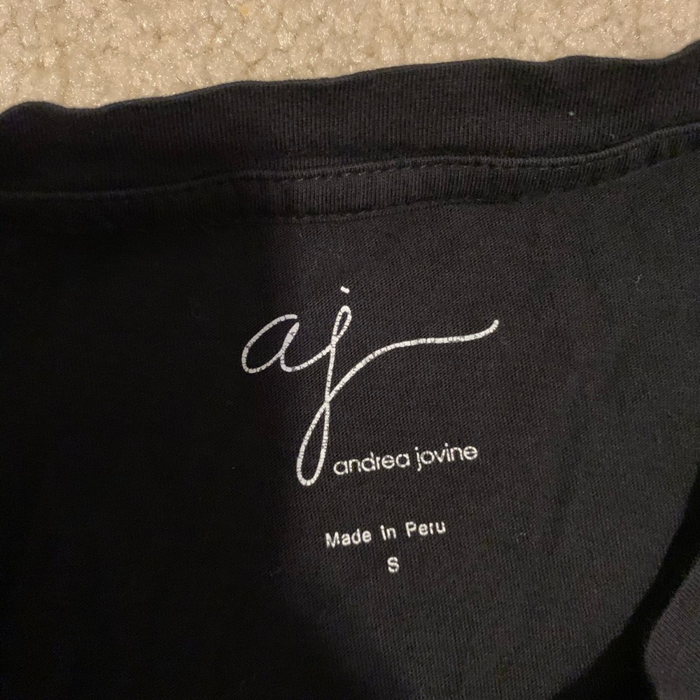 Basic black tee never worn - Picture 2 of 2